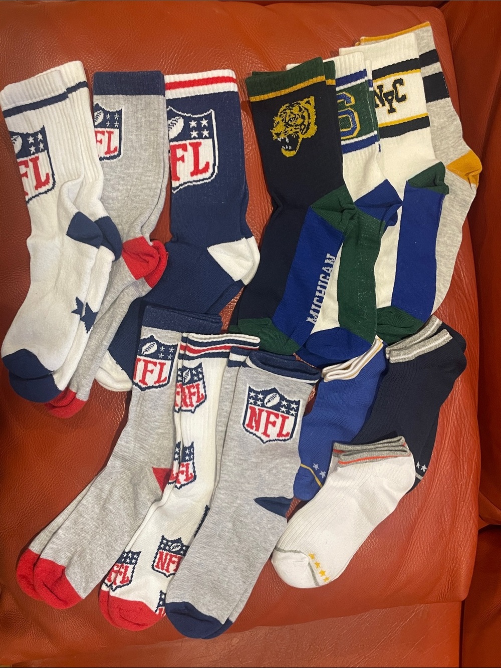🔥NWOT🔥 NFL size 6-9 Y Assorted Crew Socks Pack 6Y NEW! 13 pairs Blokecore